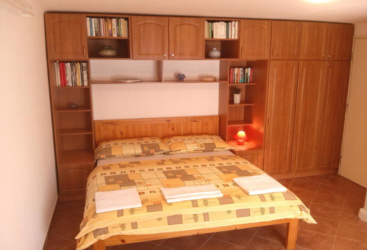 Sarreti Apartmanhaz 巴拉顿菲赖德 外观 照片