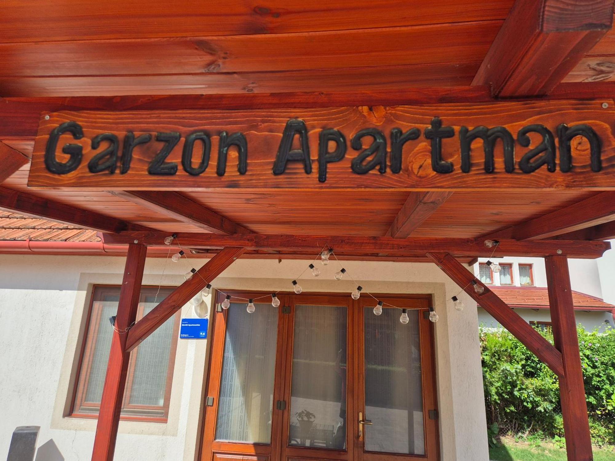 Sarreti Apartmanhaz 巴拉顿菲赖德 外观 照片