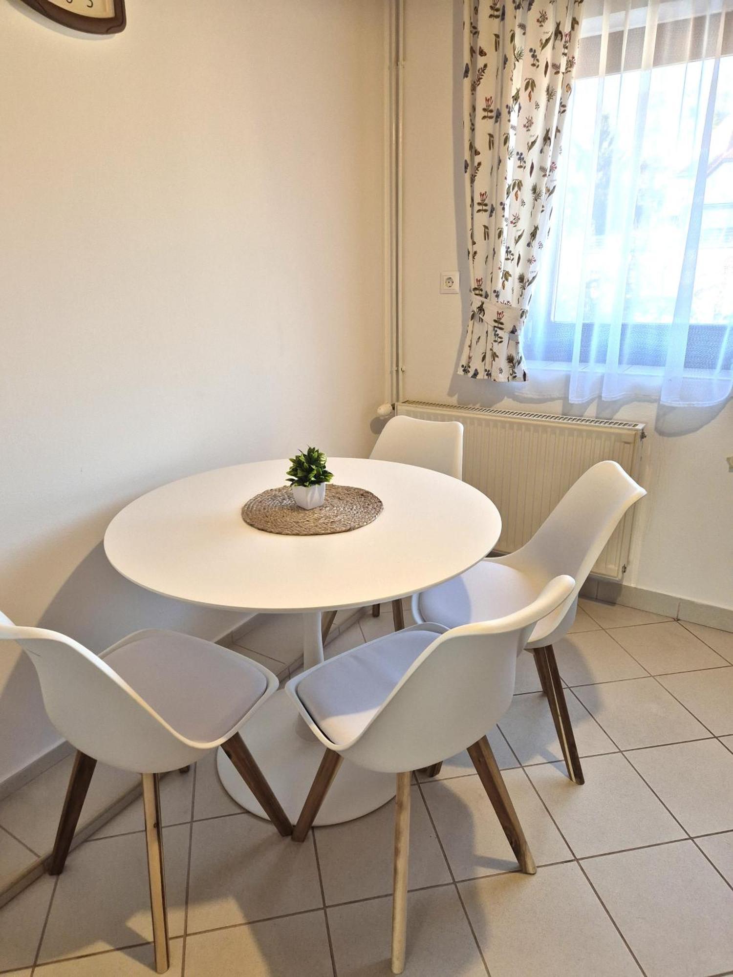 Sarreti Apartmanhaz 巴拉顿菲赖德 外观 照片